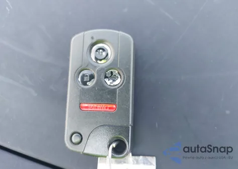 2005 Acura Rl from USA, damaged, VIN JH4KB16515C014778